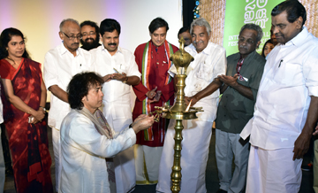 All Indian events are inaugurated with a ceremony of lighting an oil lamp. The IFFK was no exception.